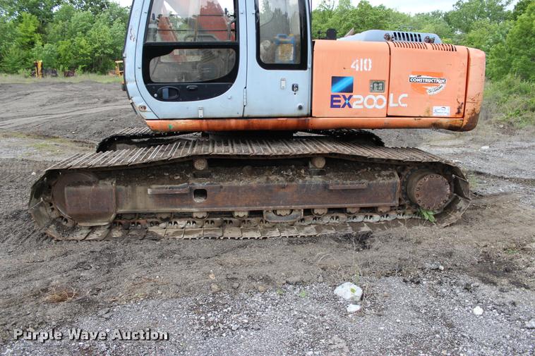 image for item L3075 2000 Hitachi EX200LC-5 excavator