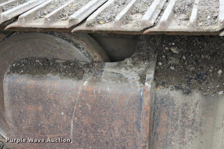 image for item L3075 2000 Hitachi EX200LC-5 excavator