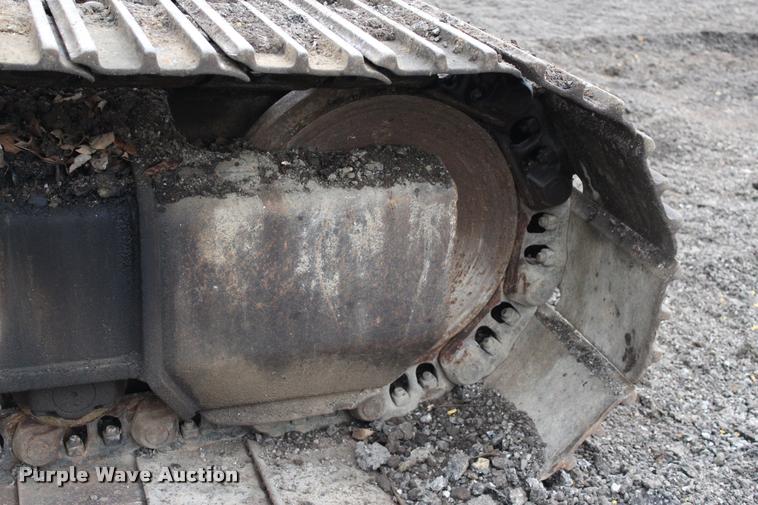 image for item L3075 2000 Hitachi EX200LC-5 excavator