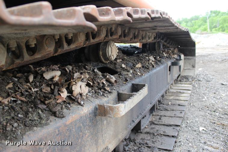 image for item L3075 2000 Hitachi EX200LC-5 excavator