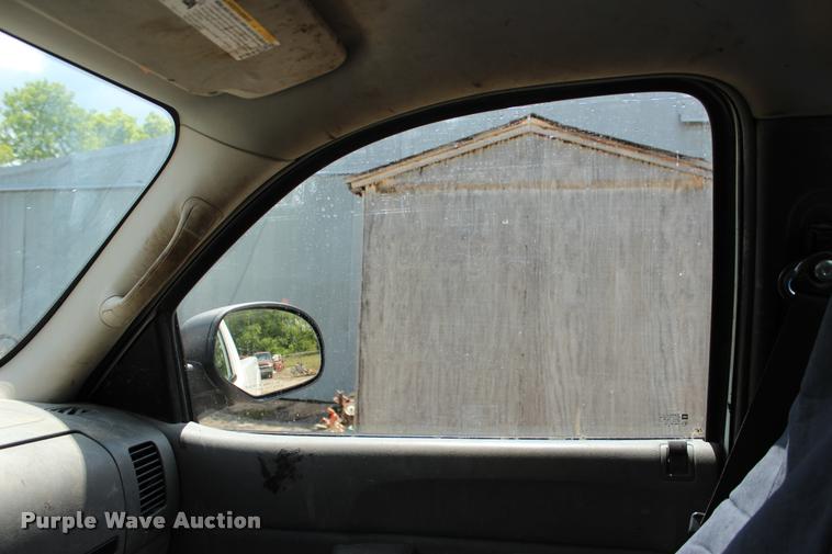 image for item L3078 2009 GMC Sierra 1500 pickup truck