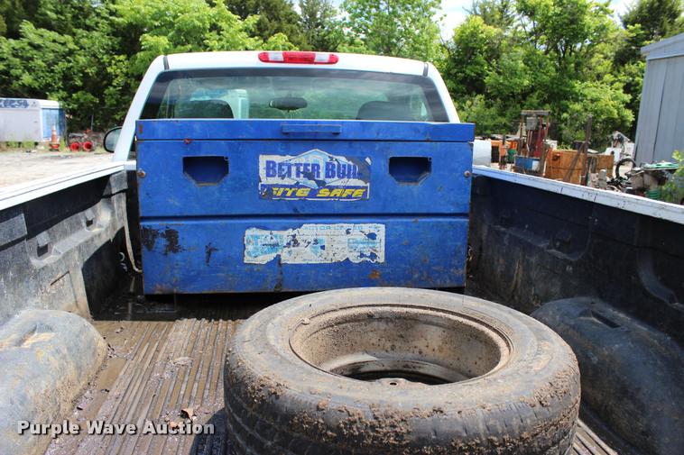 image for item L3078 2009 GMC Sierra 1500 pickup truck