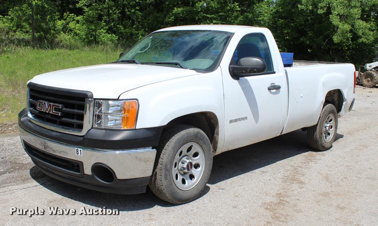 image for item L3081 2011 GMC Sierra 1500 pickup truck