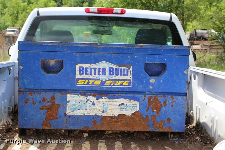 image for item L3081 2011 GMC Sierra 1500 pickup truck