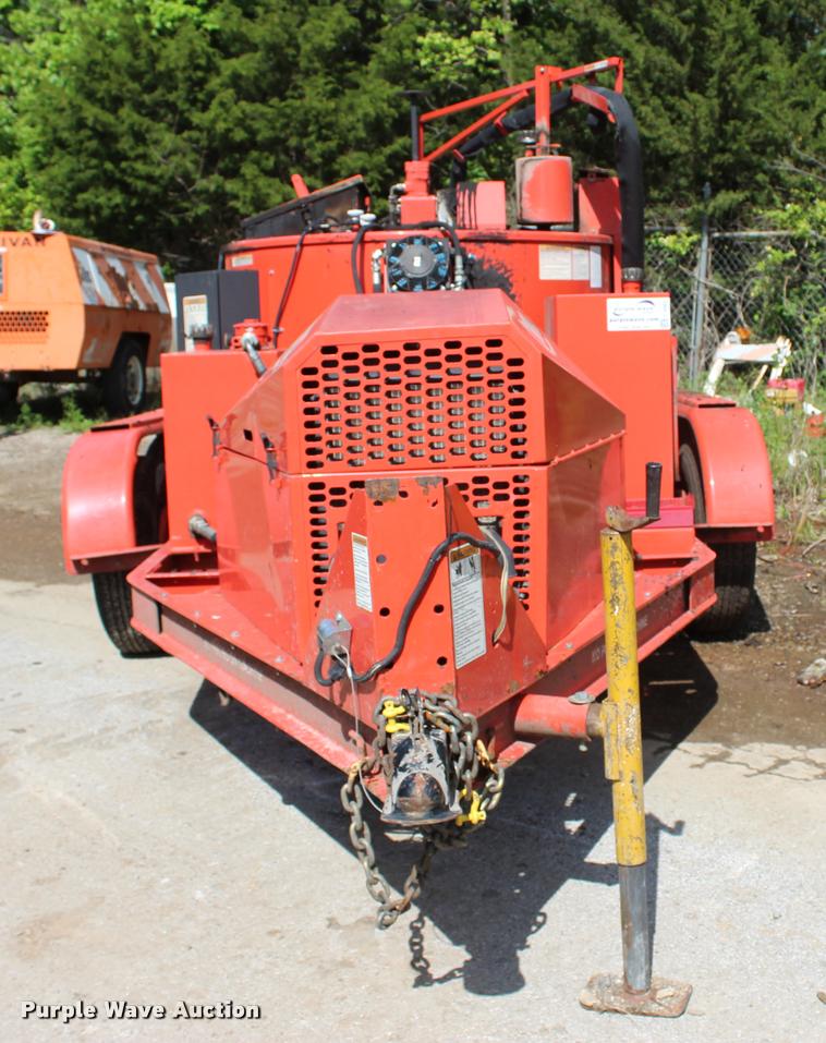 image for item L3083 2011 Crafco SS250D crack sealer