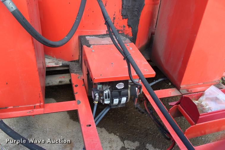 image for item L3083 2011 Crafco SS250D crack sealer