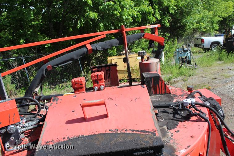 image for item L3083 2011 Crafco SS250D crack sealer