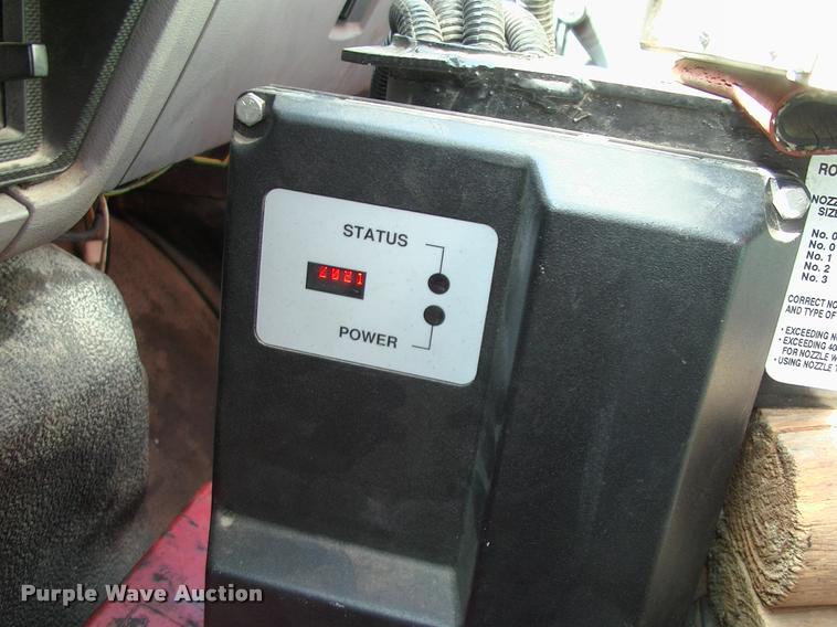 image for item L3085 1996 Ford F800 Super Duty oil distributor truck