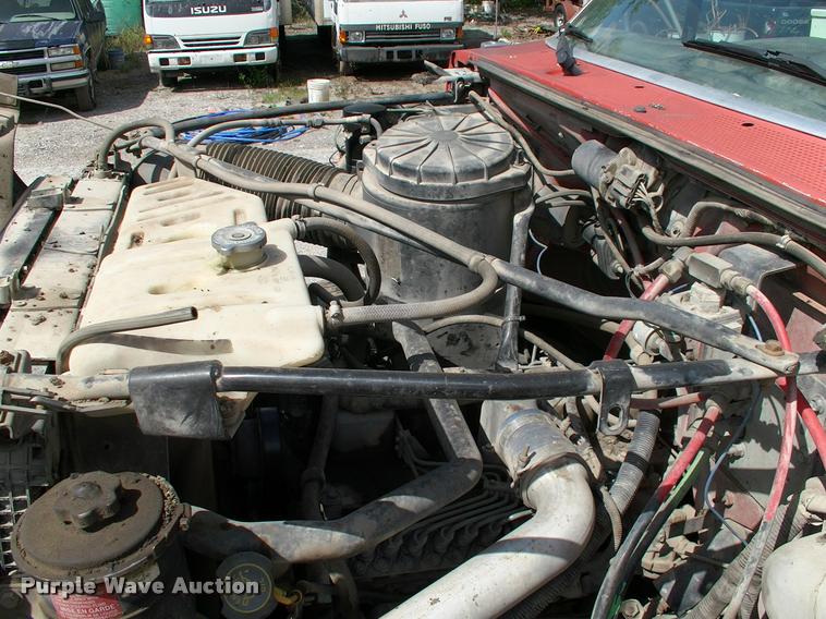 image for item L3085 1996 Ford F800 Super Duty oil distributor truck