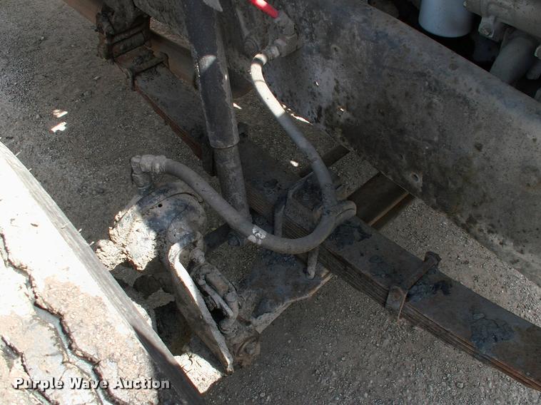 image for item L3085 1996 Ford F800 Super Duty oil distributor truck