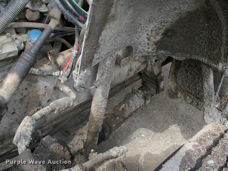 image for item L3085 1996 Ford F800 Super Duty oil distributor truck