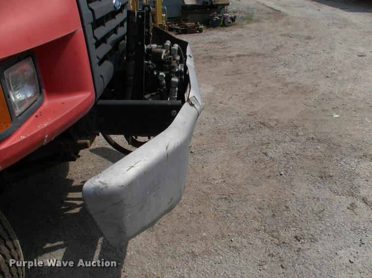 image for item L3085 1996 Ford F800 Super Duty oil distributor truck