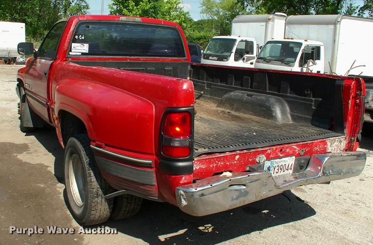 image for item L3086 1996 Dodge Ram 3500 pickup truck