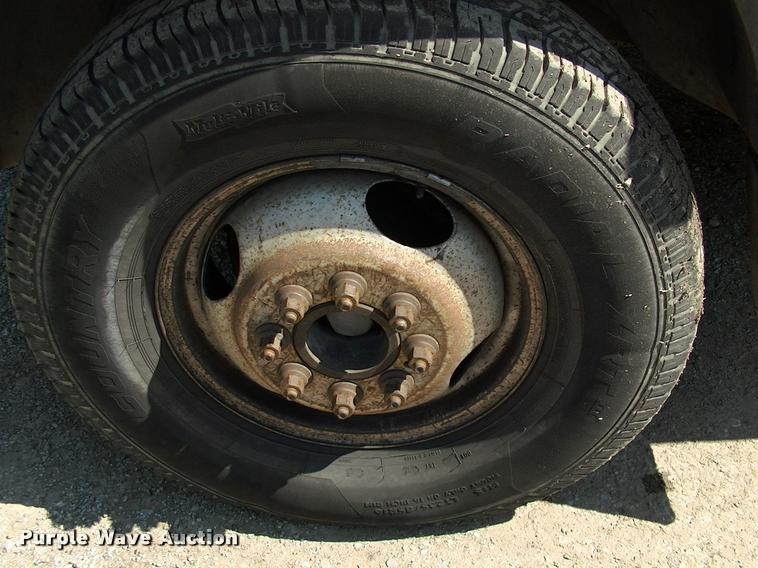 image for item L3086 1996 Dodge Ram 3500 pickup truck