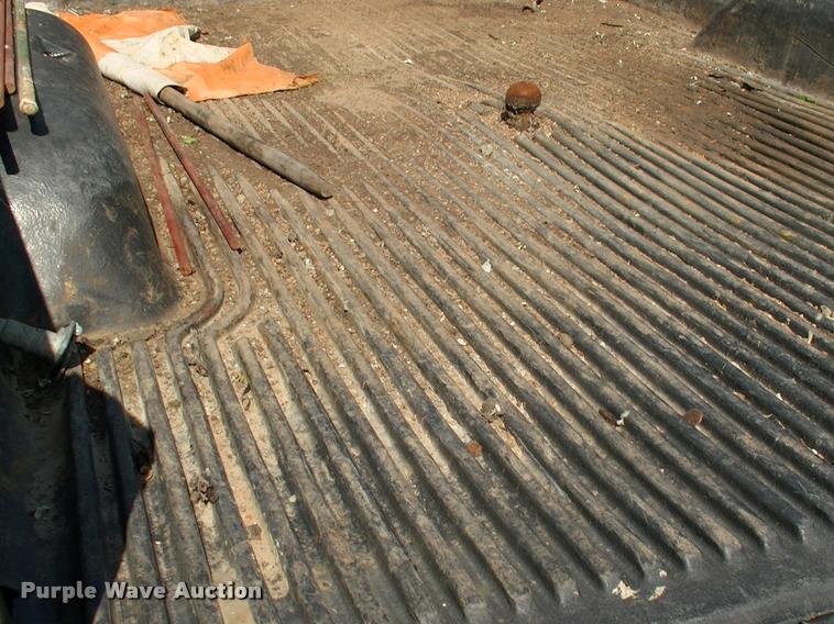 image for item L3086 1996 Dodge Ram 3500 pickup truck