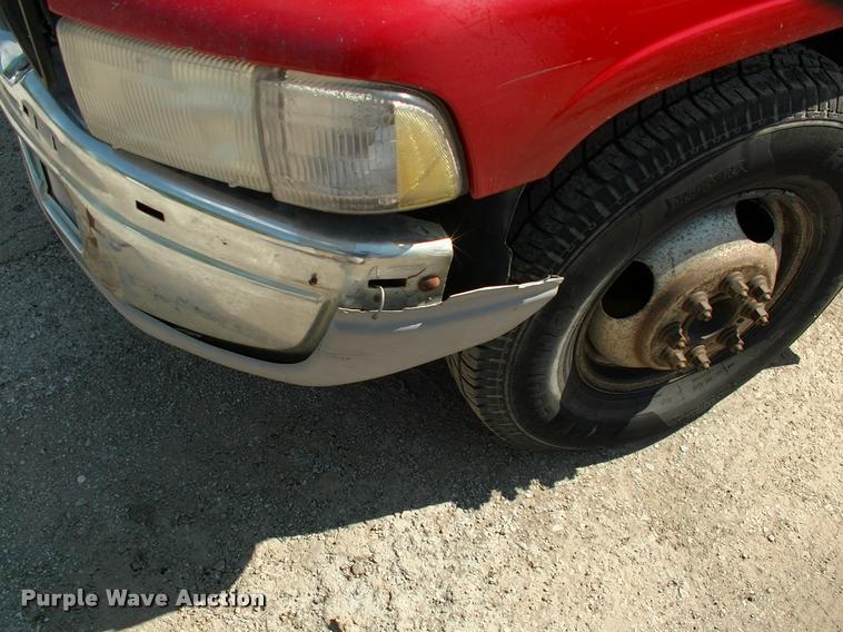 image for item L3086 1996 Dodge Ram 3500 pickup truck