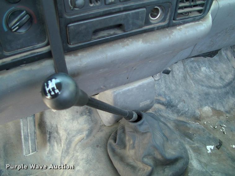 image for item L3086 1996 Dodge Ram 3500 pickup truck