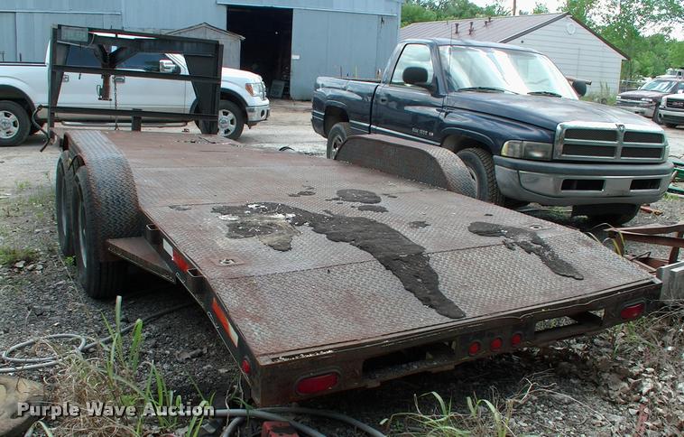 image for item L3087 2001 Cats flatbed trailer