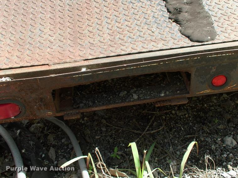 image for item L3087 2001 Cats flatbed trailer
