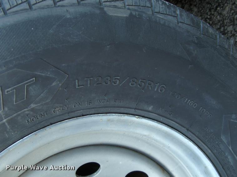 image for item L3087 2001 Cats flatbed trailer