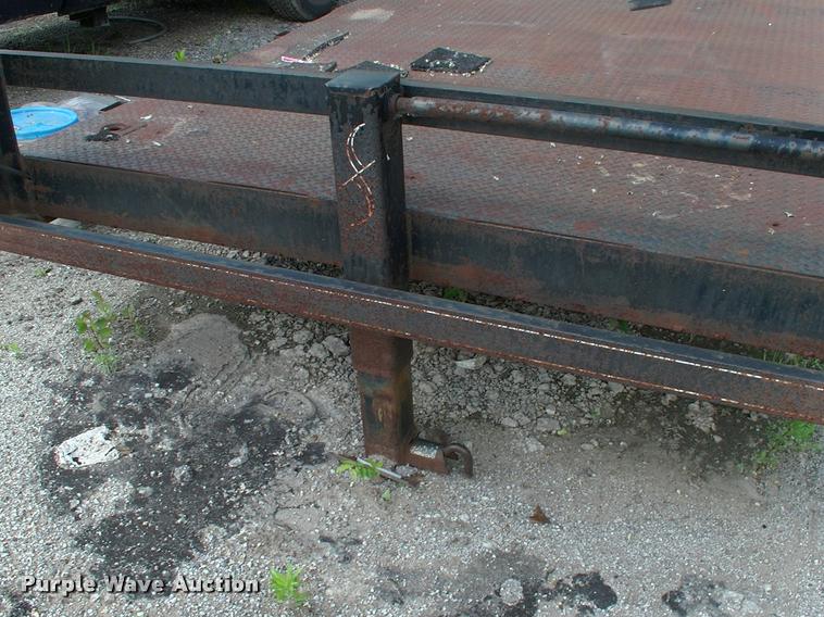 image for item L3087 2001 Cats flatbed trailer