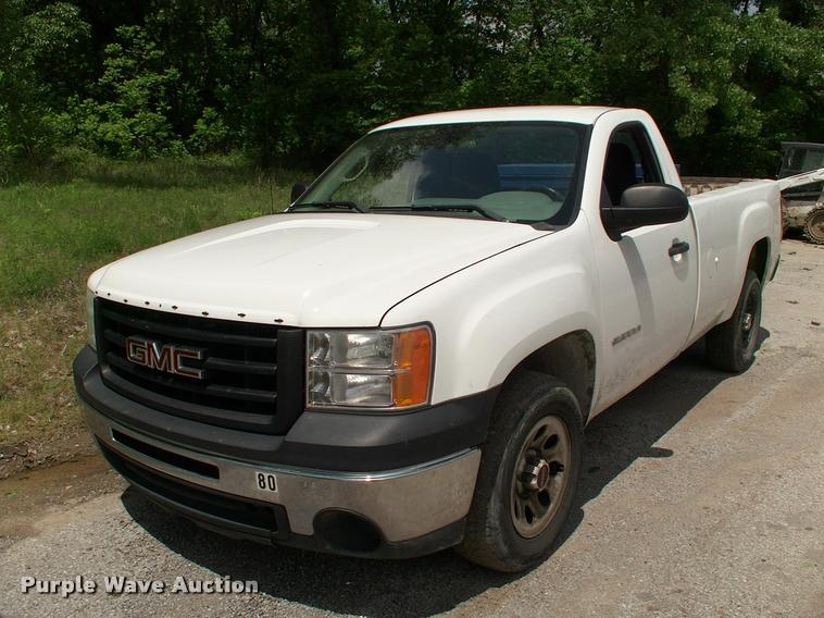 image for item L3095 2011 GMC Sierra 1500 pickup truck