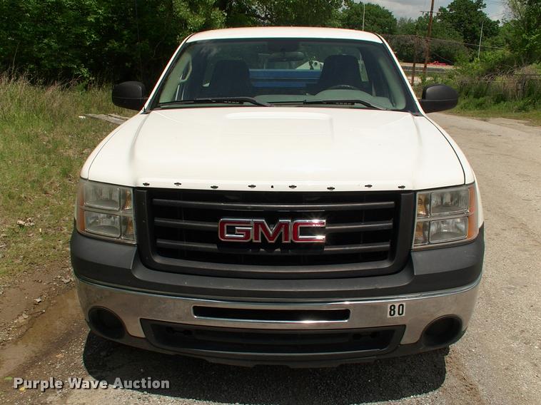 image for item L3095 2011 GMC Sierra 1500 pickup truck