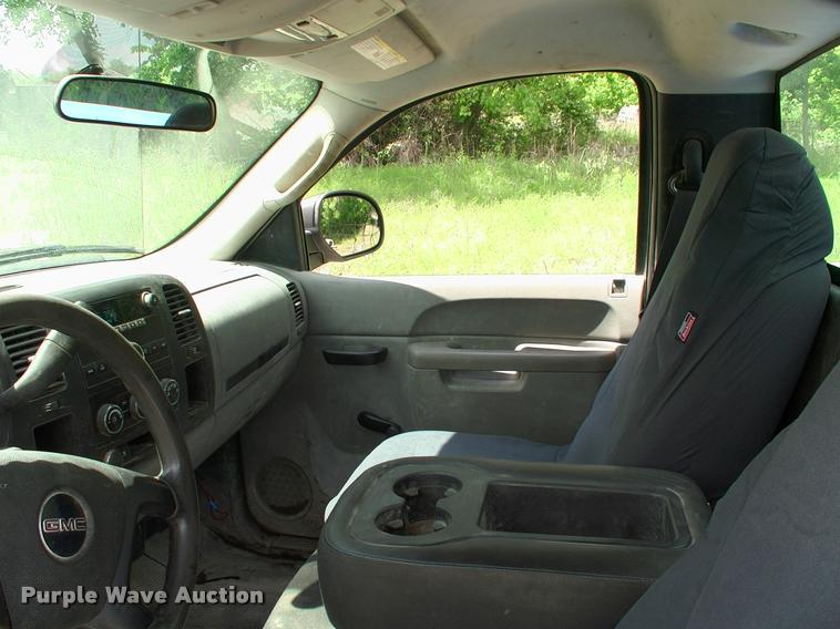 image for item L3095 2011 GMC Sierra 1500 pickup truck