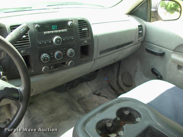 image for item L3095 2011 GMC Sierra 1500 pickup truck