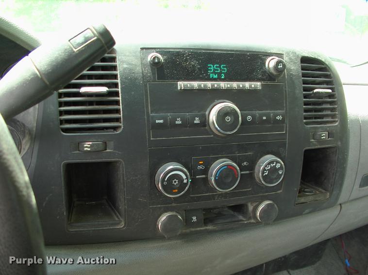 image for item L3095 2011 GMC Sierra 1500 pickup truck