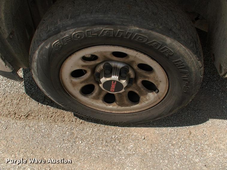 image for item L3095 2011 GMC Sierra 1500 pickup truck