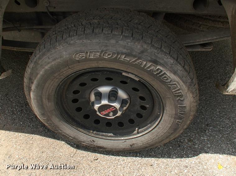 image for item L3095 2011 GMC Sierra 1500 pickup truck