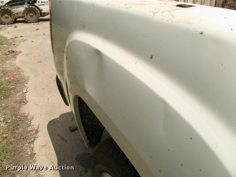 image for item L3095 2011 GMC Sierra 1500 pickup truck