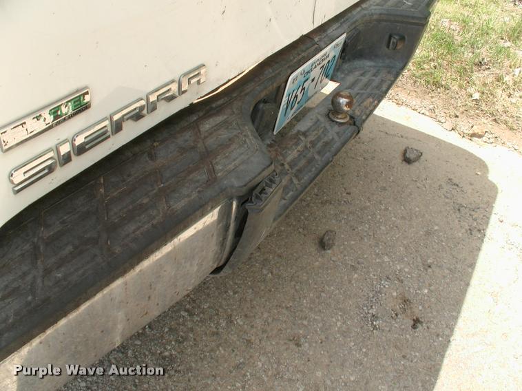 image for item L3095 2011 GMC Sierra 1500 pickup truck