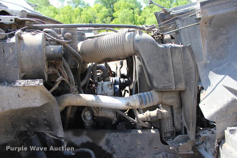 image for item L3100 1998 Ford F800 Super Duty oil distributor truck