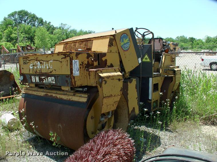 image for item L3110 Bomag 151AD double drum roller