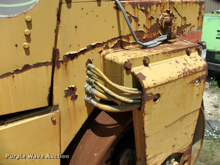image for item L3110 Bomag 151AD double drum roller