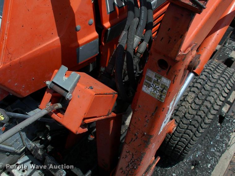 image for item L3128 Kubota L2350 MFWD tractor with petromat attachment