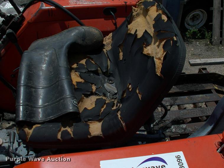 image for item L3128 Kubota L2350 MFWD tractor with petromat attachment