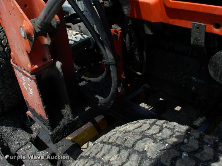 image for item L3128 Kubota L2350 MFWD tractor with petromat attachment