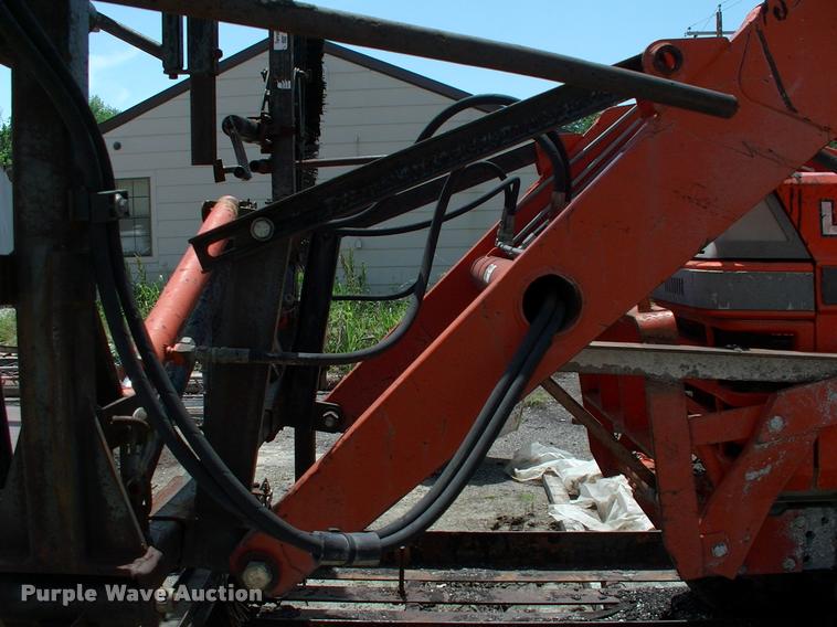 image for item L3128 Kubota L2350 MFWD tractor with petromat attachment