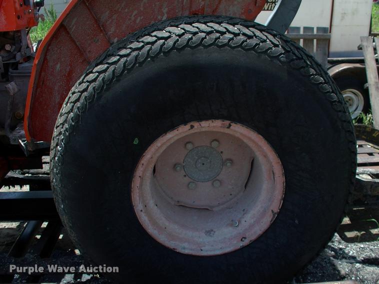 image for item L3128 Kubota L2350 MFWD tractor with petromat attachment