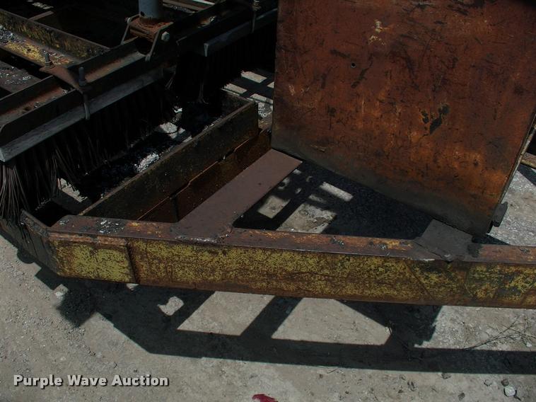 image for item L3128 Kubota L2350 MFWD tractor with petromat attachment