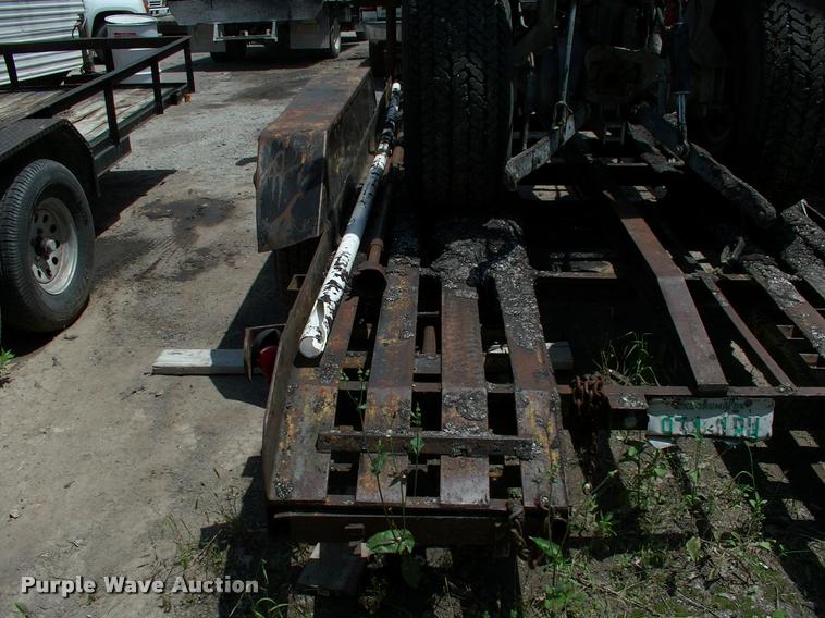 image for item L3128 Kubota L2350 MFWD tractor with petromat attachment