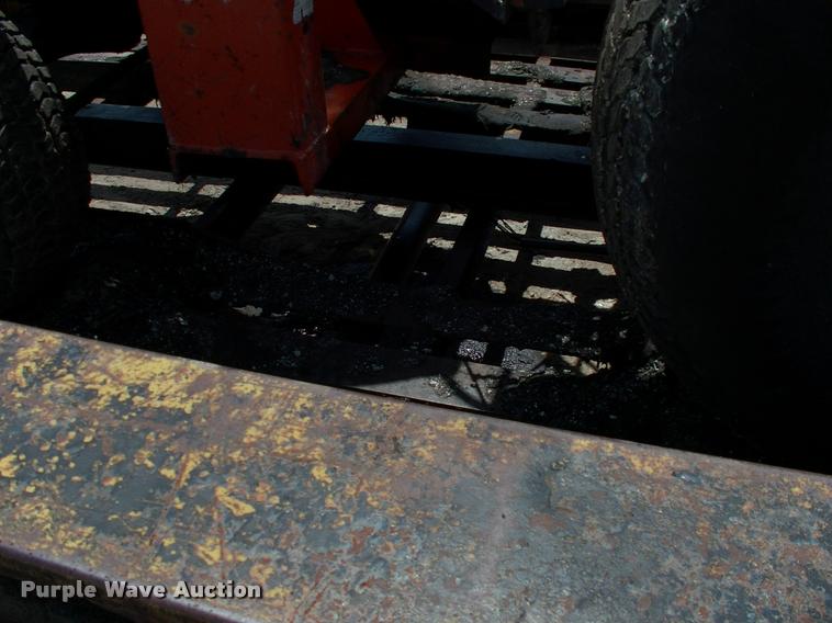 image for item L3128 Kubota L2350 MFWD tractor with petromat attachment