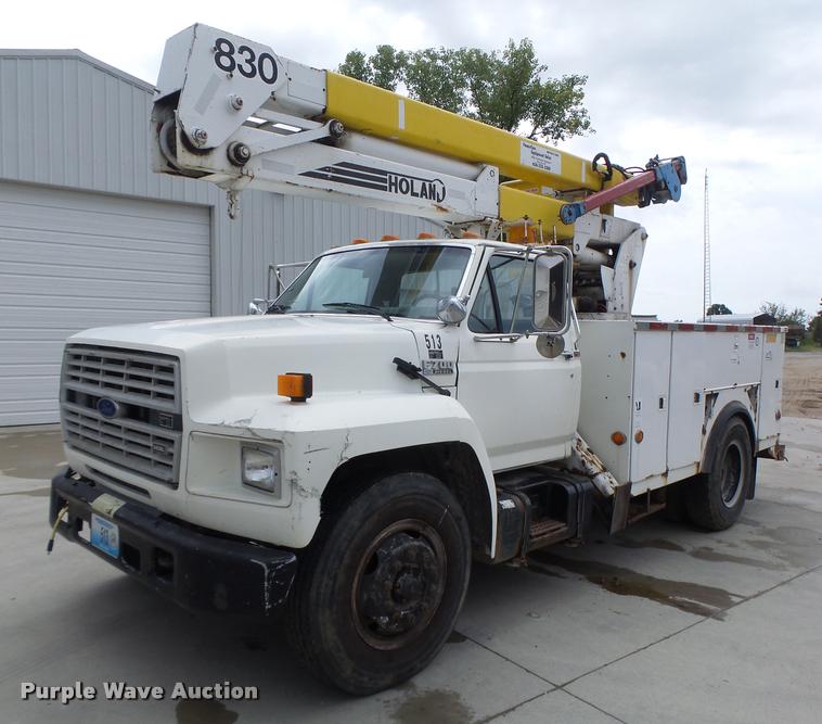 1991 Ford F700 bucket truck