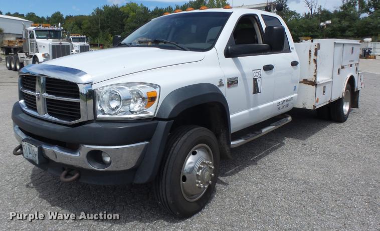 2008 Dodge Ram 5500 Quad Cab service truck