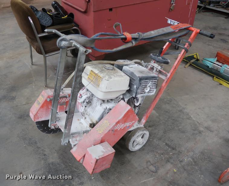 Clipper concrete saw