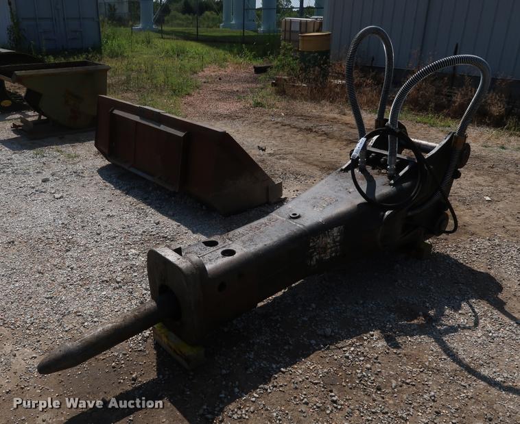 Caterpillar hammer