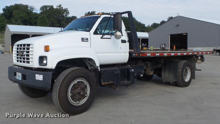 1997 Chevrolet C7500 roll back truck